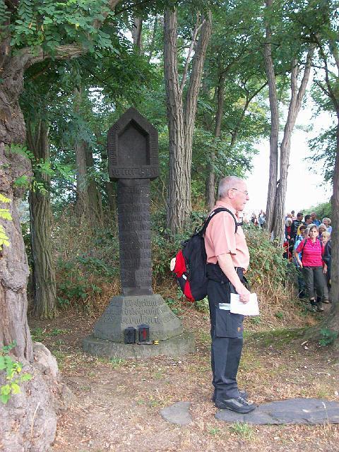 056.jpg